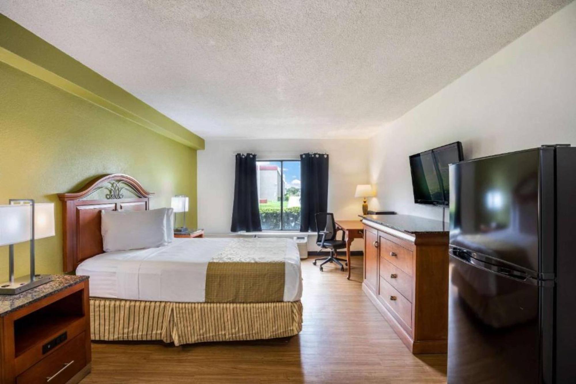 Oyo Hotel Orlando Airport Екстериор снимка