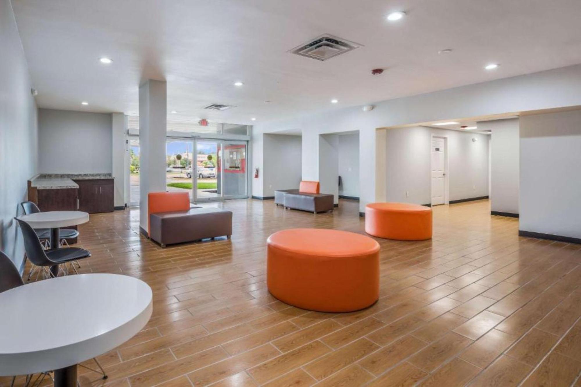 Oyo Hotel Orlando Airport Екстериор снимка