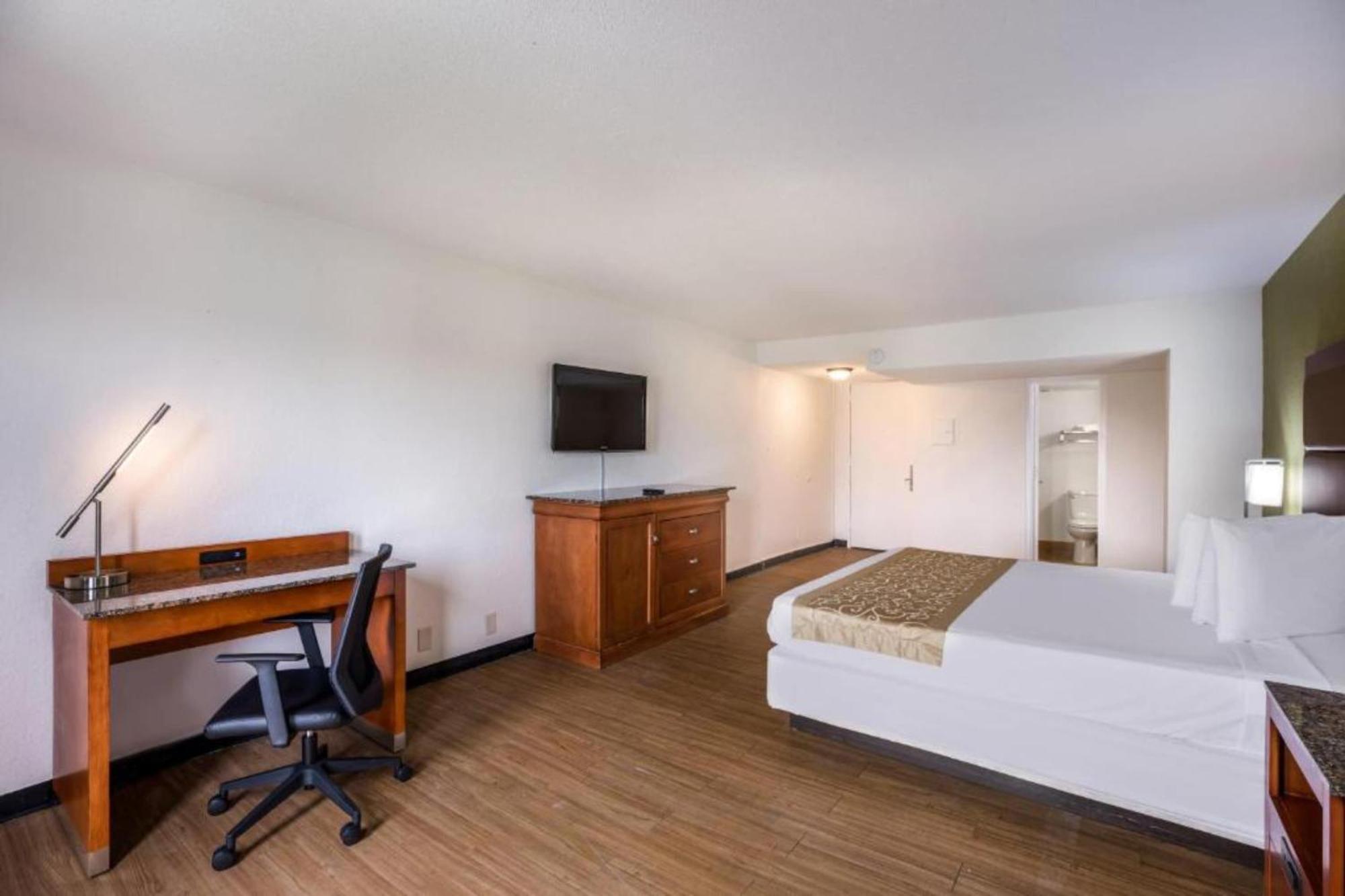 Oyo Hotel Orlando Airport Екстериор снимка