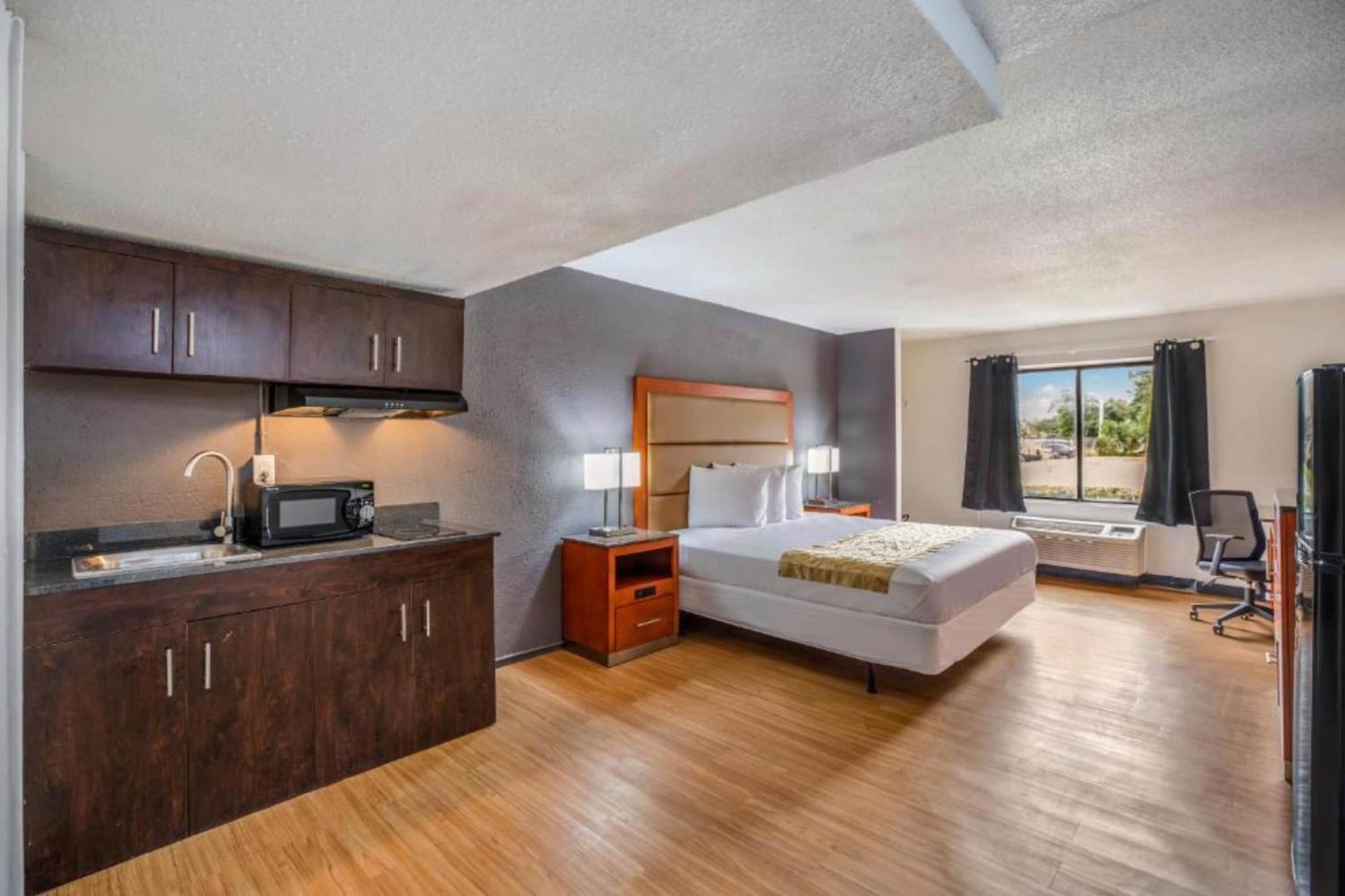 Oyo Hotel Orlando Airport Екстериор снимка